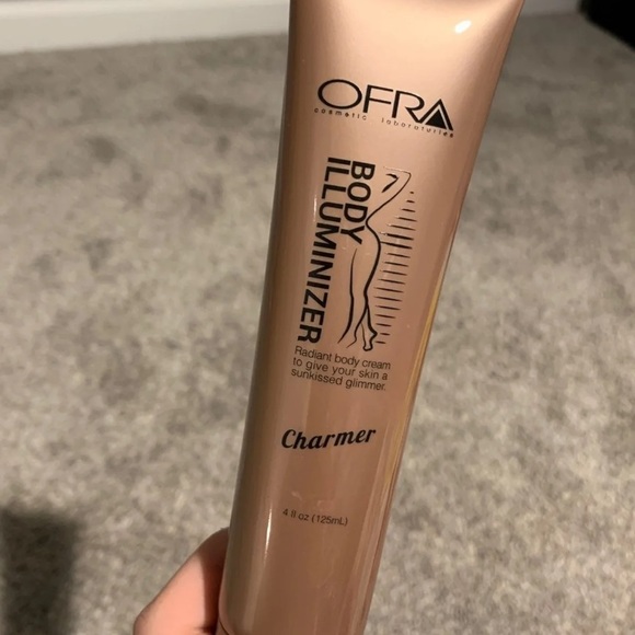 Make Up - Picture 7 of 8